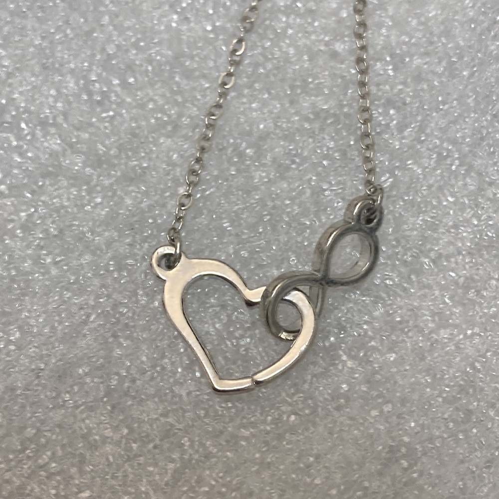 NWOT - Jewlr Heart & Infinity Symbol Sterling Silver Necklace*